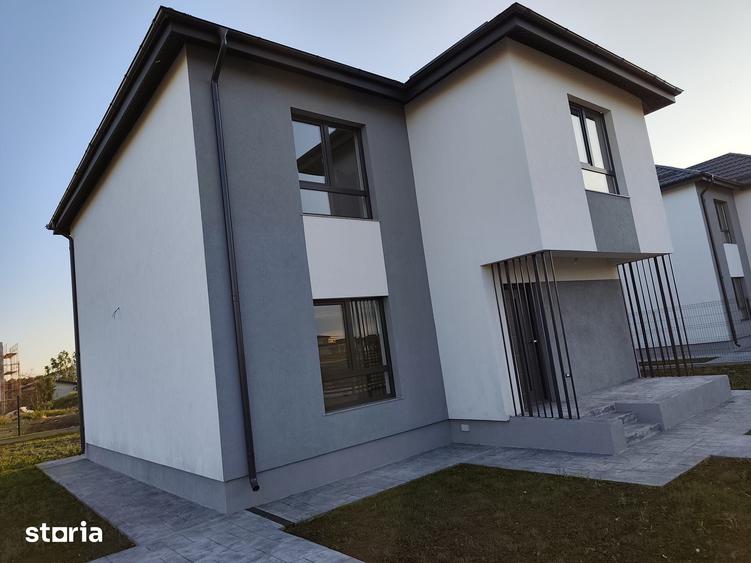 Casă cu 4 camere cu Teren 500 Mp în Tărtășești