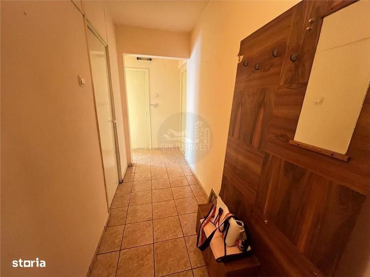Apartament 2 camere decomandat balcon pivnita zona Vasile Aaron - 1