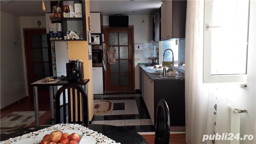 Casă cu 6 camere cu Teren 1600 Mp în Roșiori de Vede