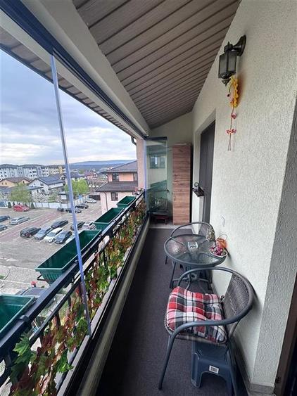 Apartament cu 2 camere decomandat în Valea Adâncă