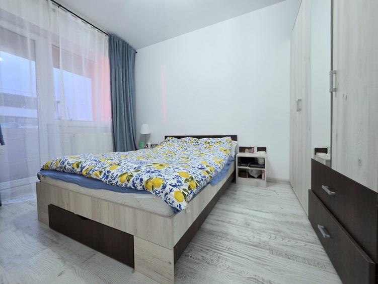 Apartament cu 2 camere în Apărătorii Patriei