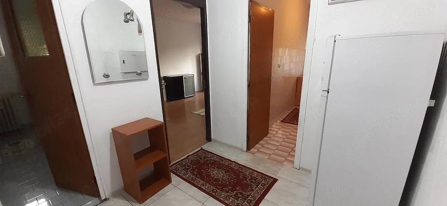 Garsonieră decomandată în Timpuri Noi
