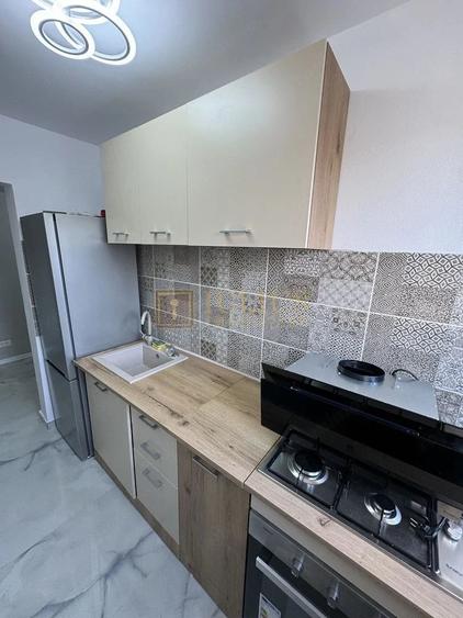 Apartament cu 2 camere decomandat, mobilat în Complex Studențesc