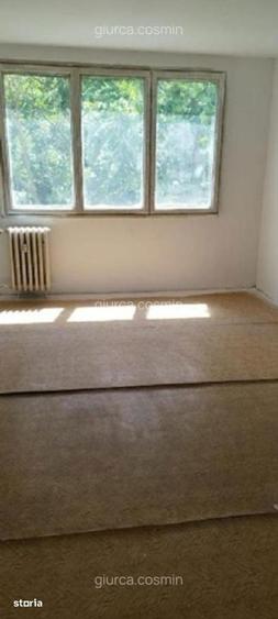 Apartament cu 3 camere semidecomandat în Berceni — fotografia 1