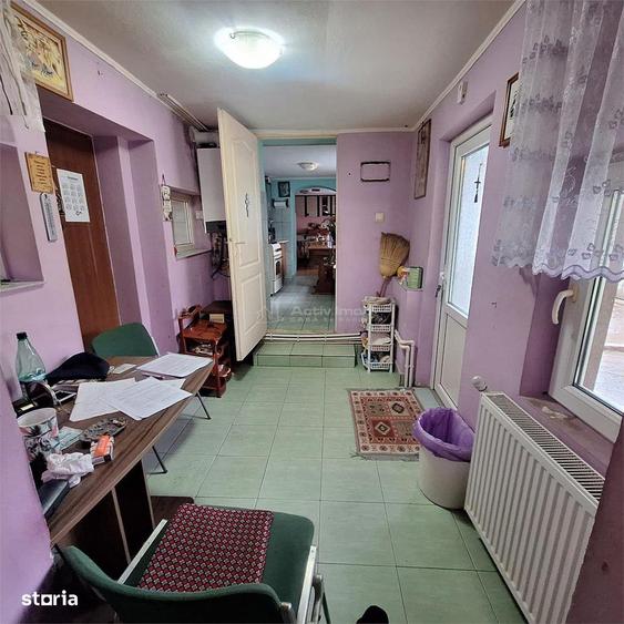 BOCSA Montana, Casa Cocheta cu curte . - 19