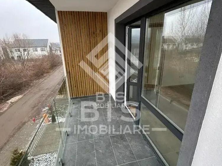 Apartament cu 3 camere semidecomandat în Vest