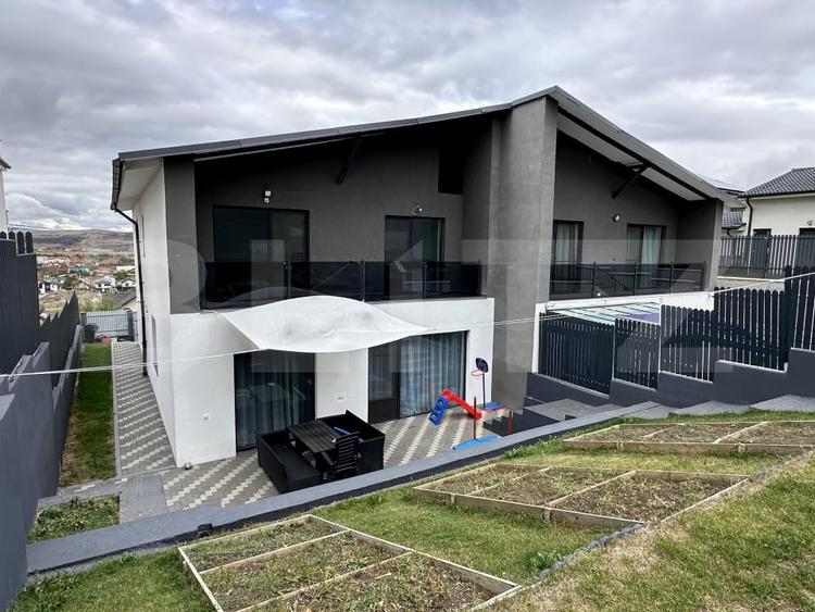 Duplex cu 4 camere cu Canalizare în Dezmir