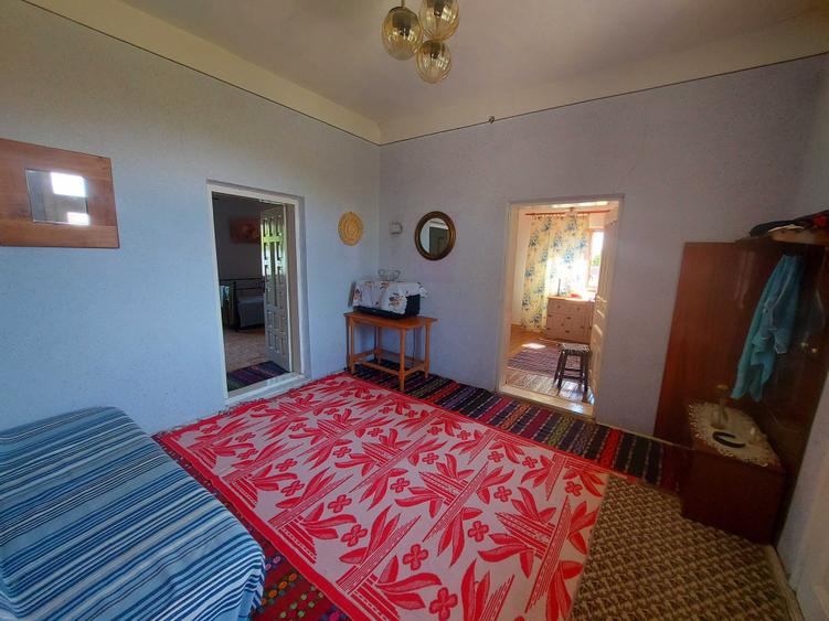 Casă cu 4 camere în Coconi