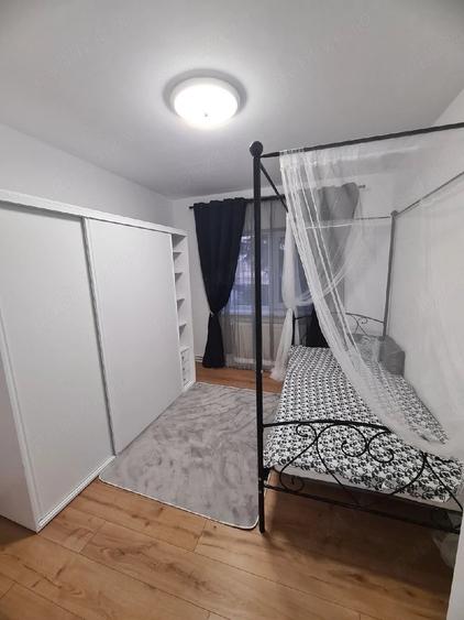 Apartament cu 3 camere decomandat în Alfa