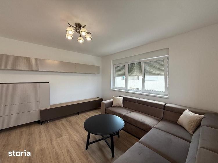 Apartament cu 3 camere în Cetate