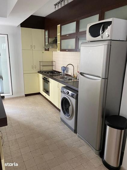 Apartament cu 2 camere semidecomandat, mobilat în Ozana