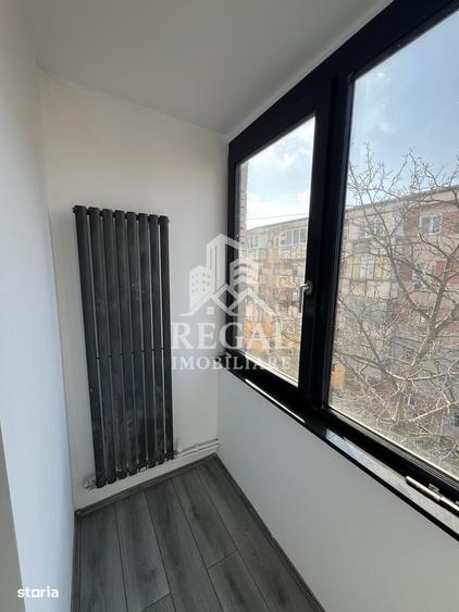 Apartament cu 2 camere decomandat în Rișca
