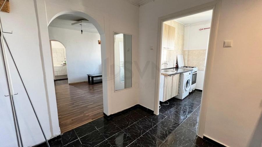 Apartament cu 2 camere semidecomandat, mobilat în Vatra Luminoasă