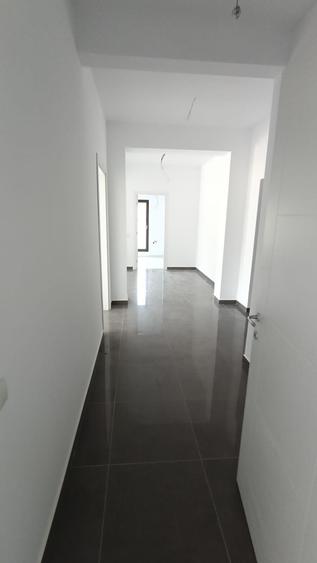 Apartament cu 3 camere decomandat în Găgeni
