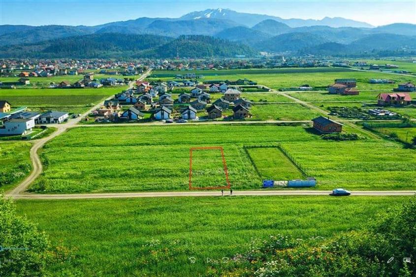 Teren Construcții intravilan de 700 mp, în Exterior Est