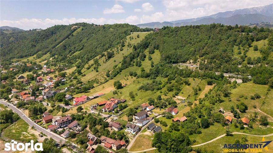 Teren de 2327 mp, în Moieciu
