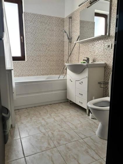 Apartament cu 2 camere semidecomandat, mobilat în Giroc