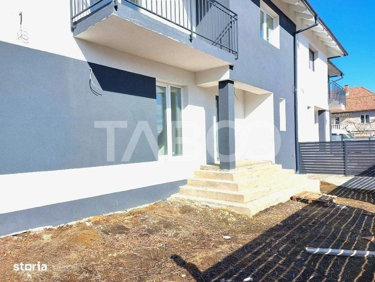 Casă cu 4 camere decomandat în Central
