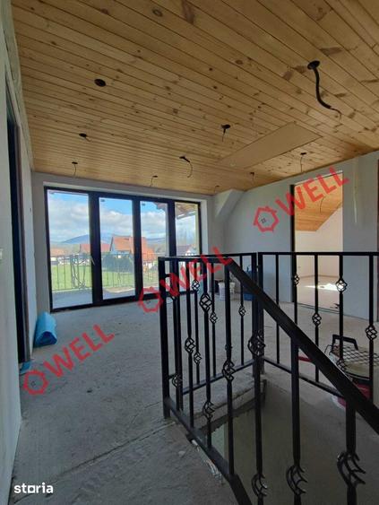 Casă cu 4 camere cu Teren 1122 Mp în Ozun
