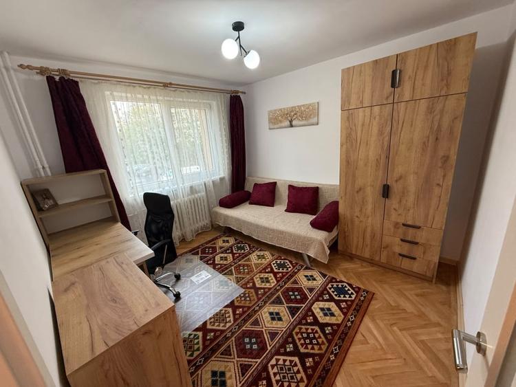 Apartament 3 camere, 50 mp, zona Valea Roșie - 2