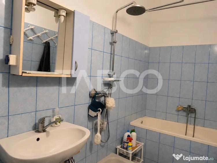 Apartament cu 3 camere decomandat în Central