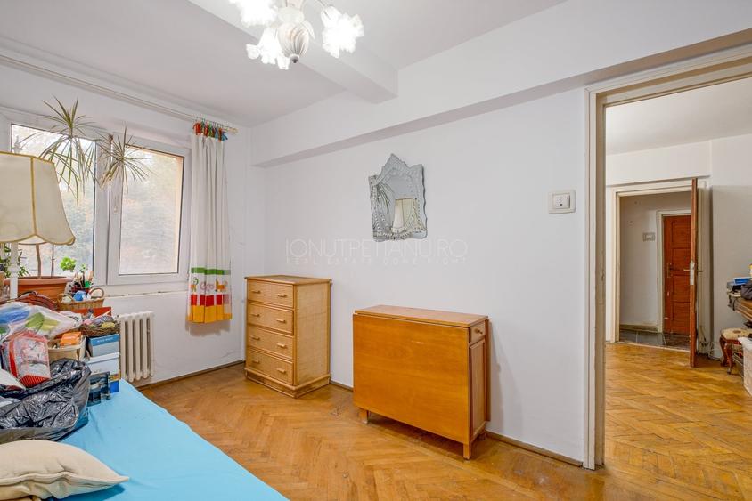 Apartament cu 4 camere circular în Basarabia