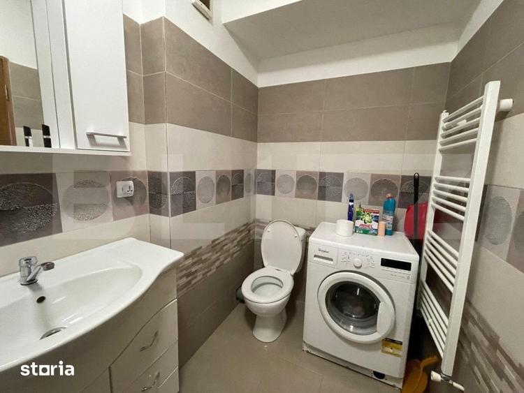 Apartament cu 3 camere semidecomandat în Florești