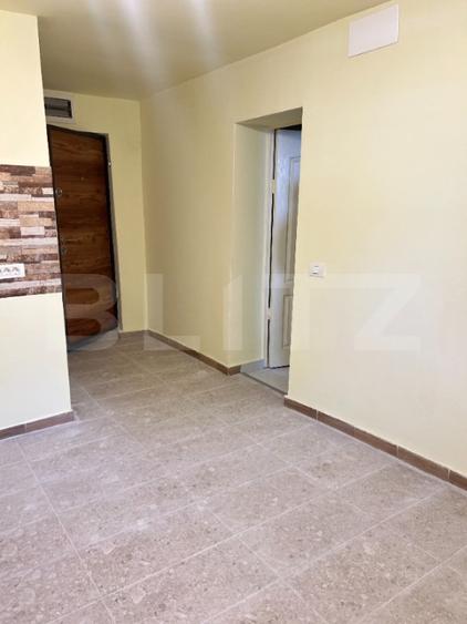 Apartament cu 2 camere, semicentral - 2
