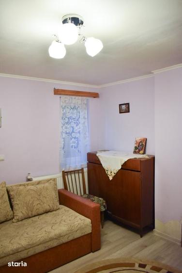 Casă cu 3 camere decomandat cu Teren 2150 Mp în Scorțeni