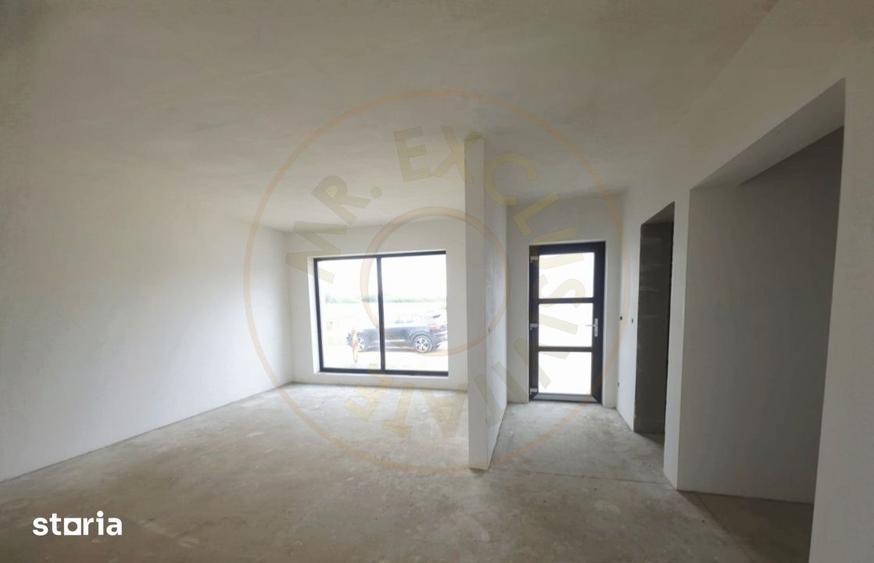 Casă cu 3 camere cu Teren 550 Mp în Lazuri