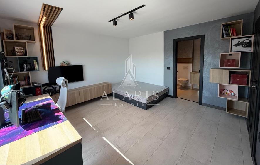 Duplex cu 4 camere cu Canalizare în Dumbrăvița