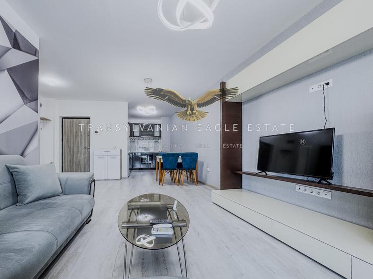 Apartament cu 2 camere semidecomandat, mobilat în Central