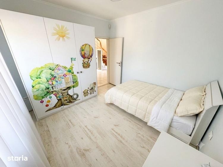 Casă cu 4 camere în Mogoșoaia