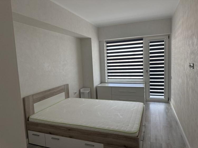 Apartament cu 2 camere semidecomandat în Albești