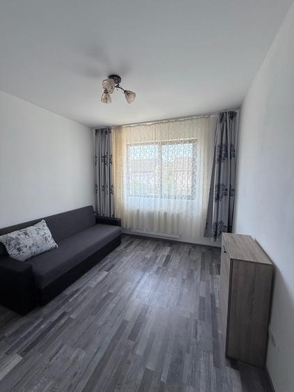Apartament cu 3 camere decomandat în Militari