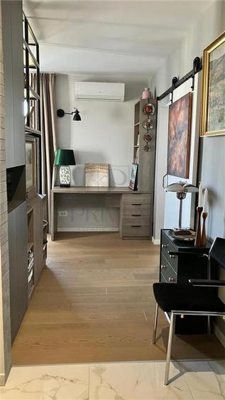 Apartament cu 2 camere semidecomandat, mobilat în Aradului