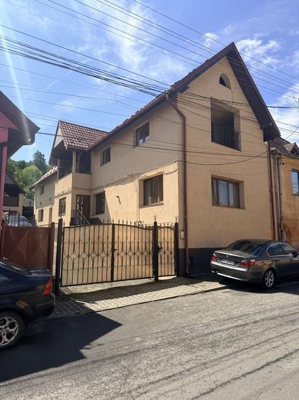 Casa in centrul Sighisoarei + 1.800 mp teren | Ideala pentru pensiune | 300 m - 1