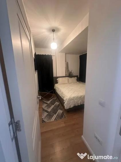 Apartament cu 3 camere decomandat în Calea Severinului