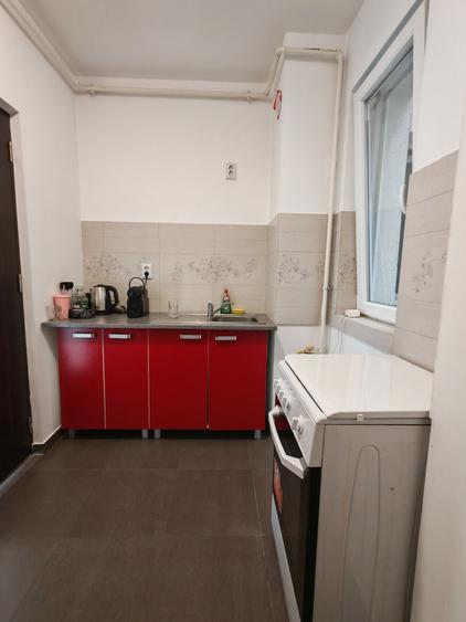 Apartament cu 2 camere semidecomandat în Exterior Vest