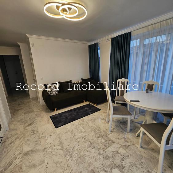 Duplex cu 5 camere cu Canalizare în Florești