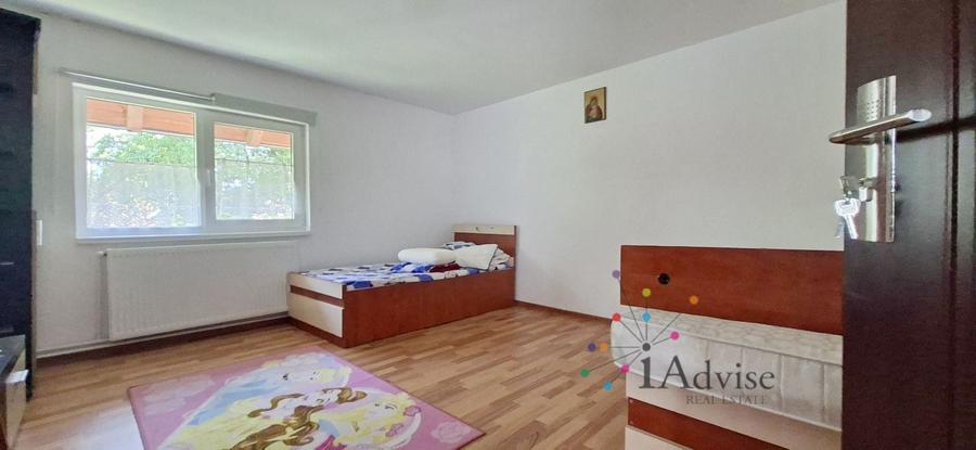 Casă individuală cu 6 camere cu Canalizare în Vulcan