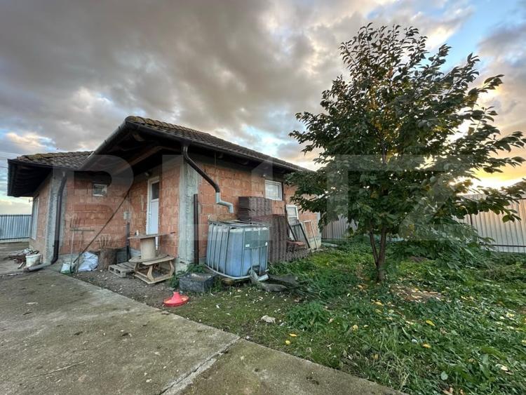 Casă individuală cu 4 camere cu Teren 1500 Mp în Vetiș