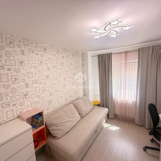 Apartament cu 3 camere semidecomandat, mobilat în Dorobanți