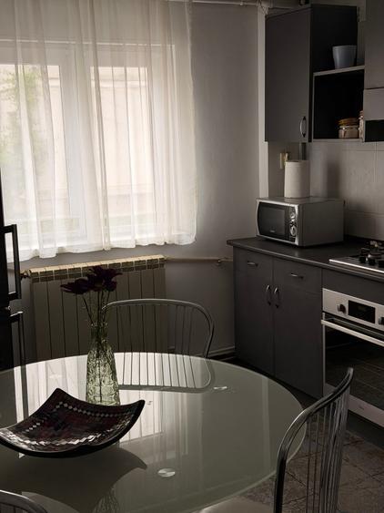 Apartament cu 3 camere semidecomandat în Lidia