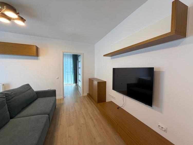 Apartament cu 2 camere semidecomandat în Florești