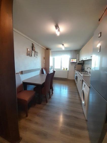 Apartament cu 2 camere decomandat în Unirea