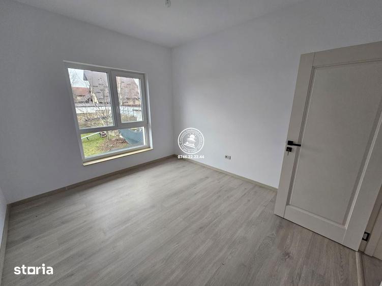 Casă cu 5 camere cu Teren 560 Mp în Rediu