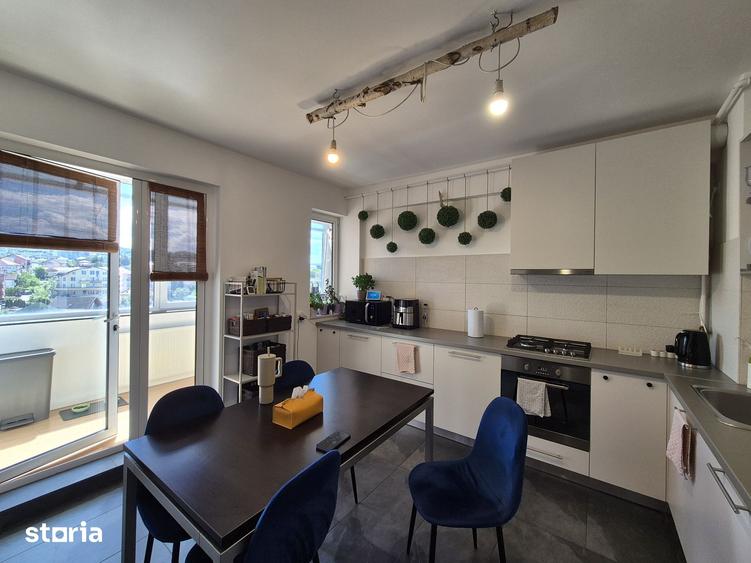 Apartament cu 3 camere în Zorilor