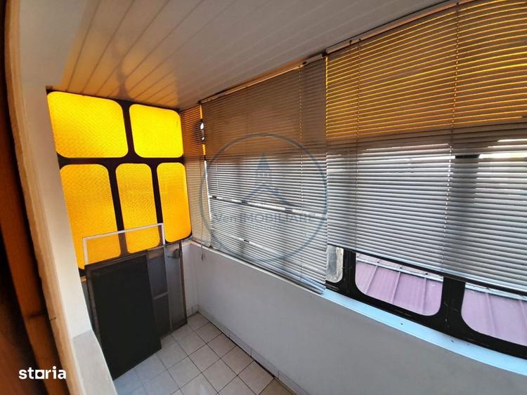 Apartament cu 4 camere, mobilat în Independenței