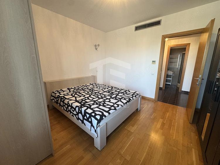 Apartament cu 3 camere decomandat în Splaiul Unirii